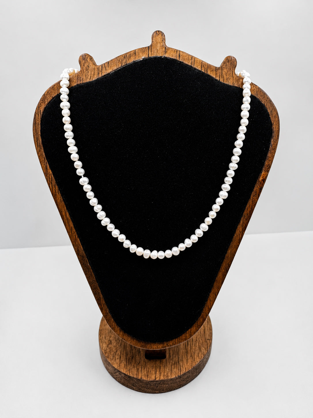 Coastal Pearl Choker Necklace
