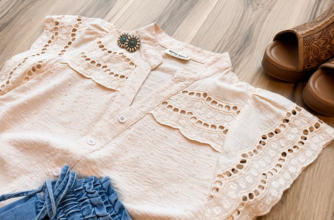 The Coastal Eyelet