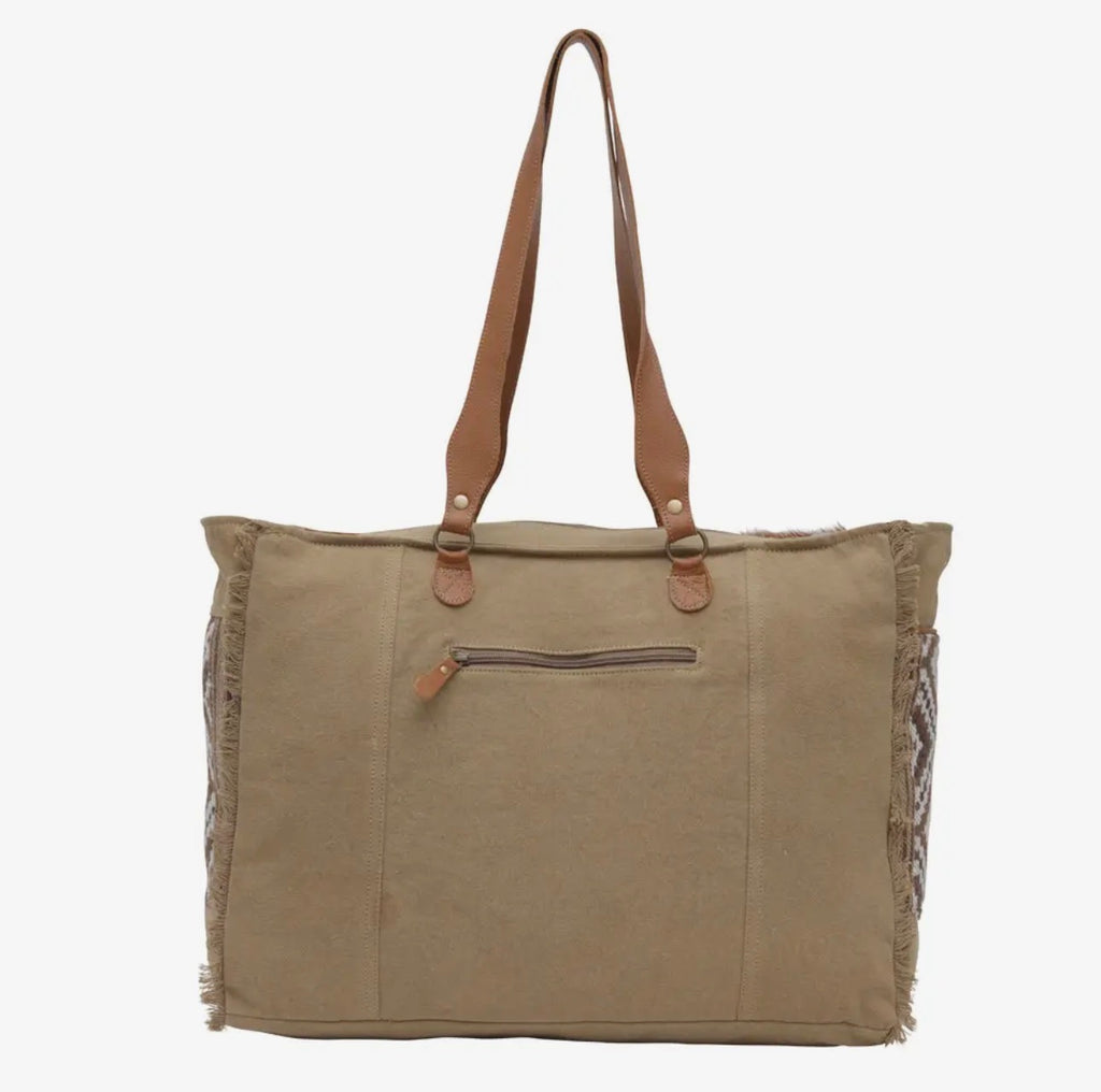 Elisa Weekender